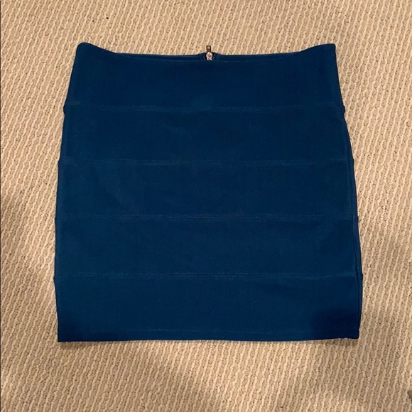 Millau Blue Bandage Skirt from LF - Picture 1 of 4
